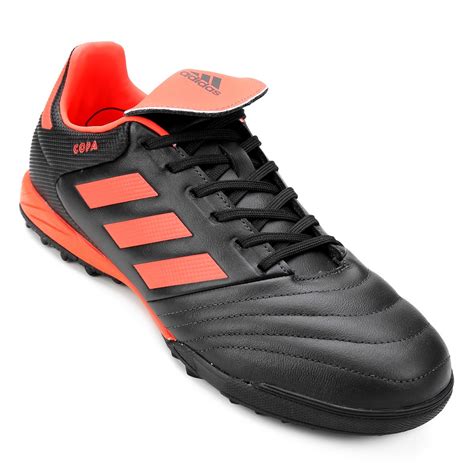 Chuteira Adidas De Cravo em promoção na Netshoes!.